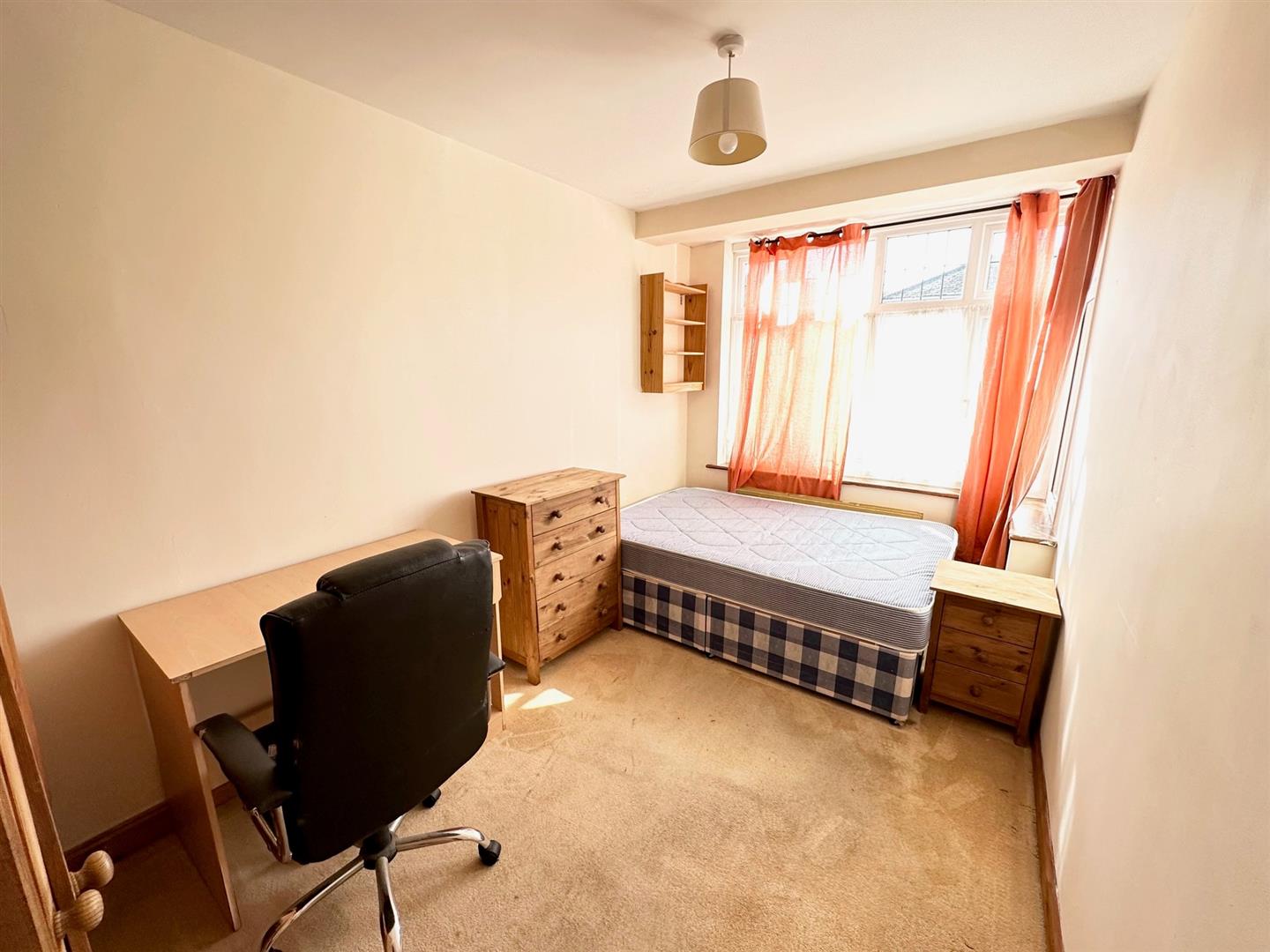 House Newcroft Close in Greater London