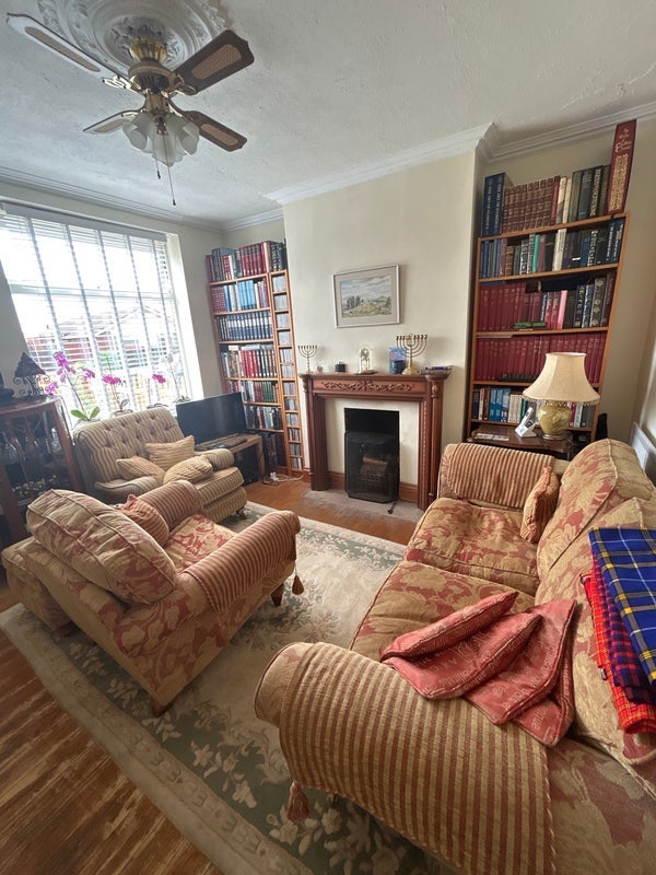 Room High Street in North Warwickshire