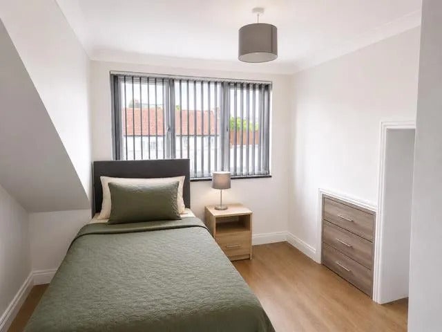 Flat Heaton Road in Newcastle upon Tyne