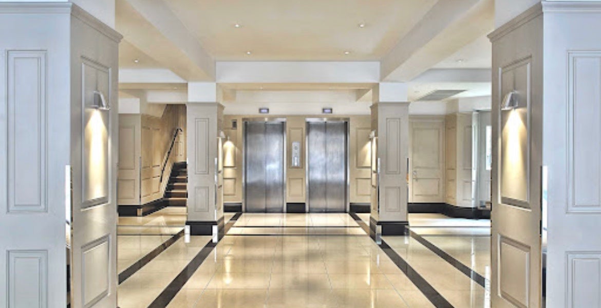 Flat Sloane Avenue in Greater London