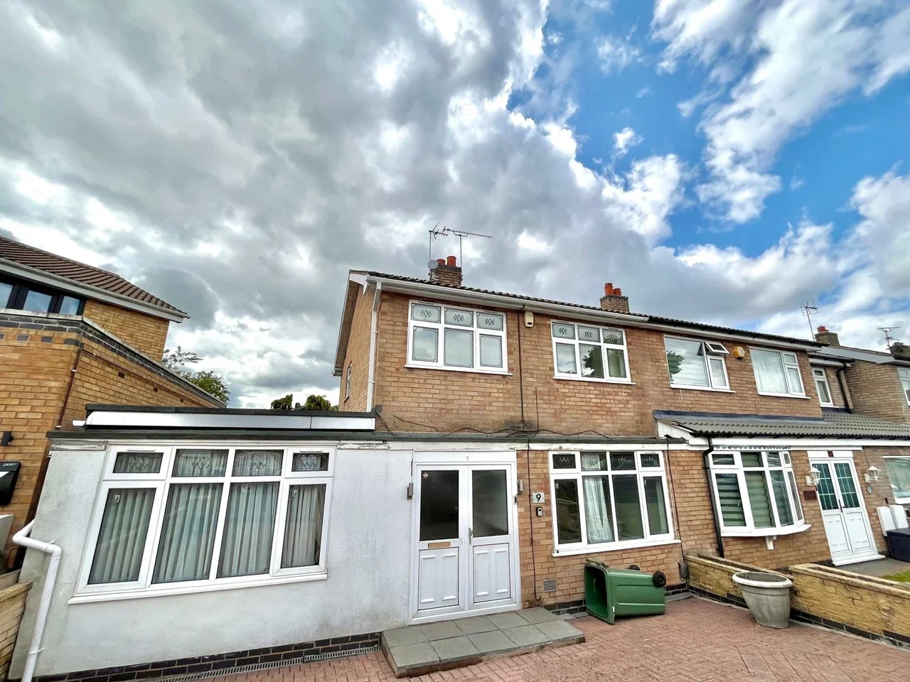 House Trent Close in Oadby and Wigston