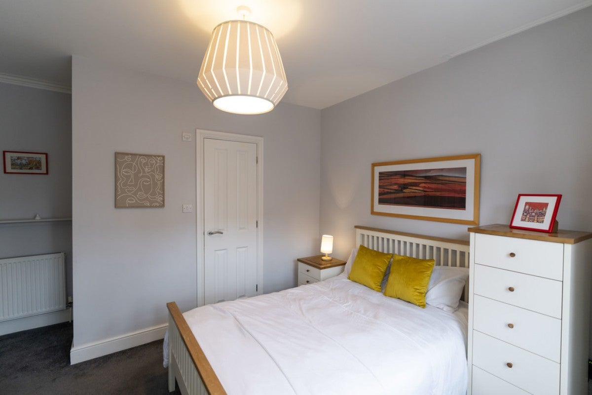 Room Caversham Road in Reading