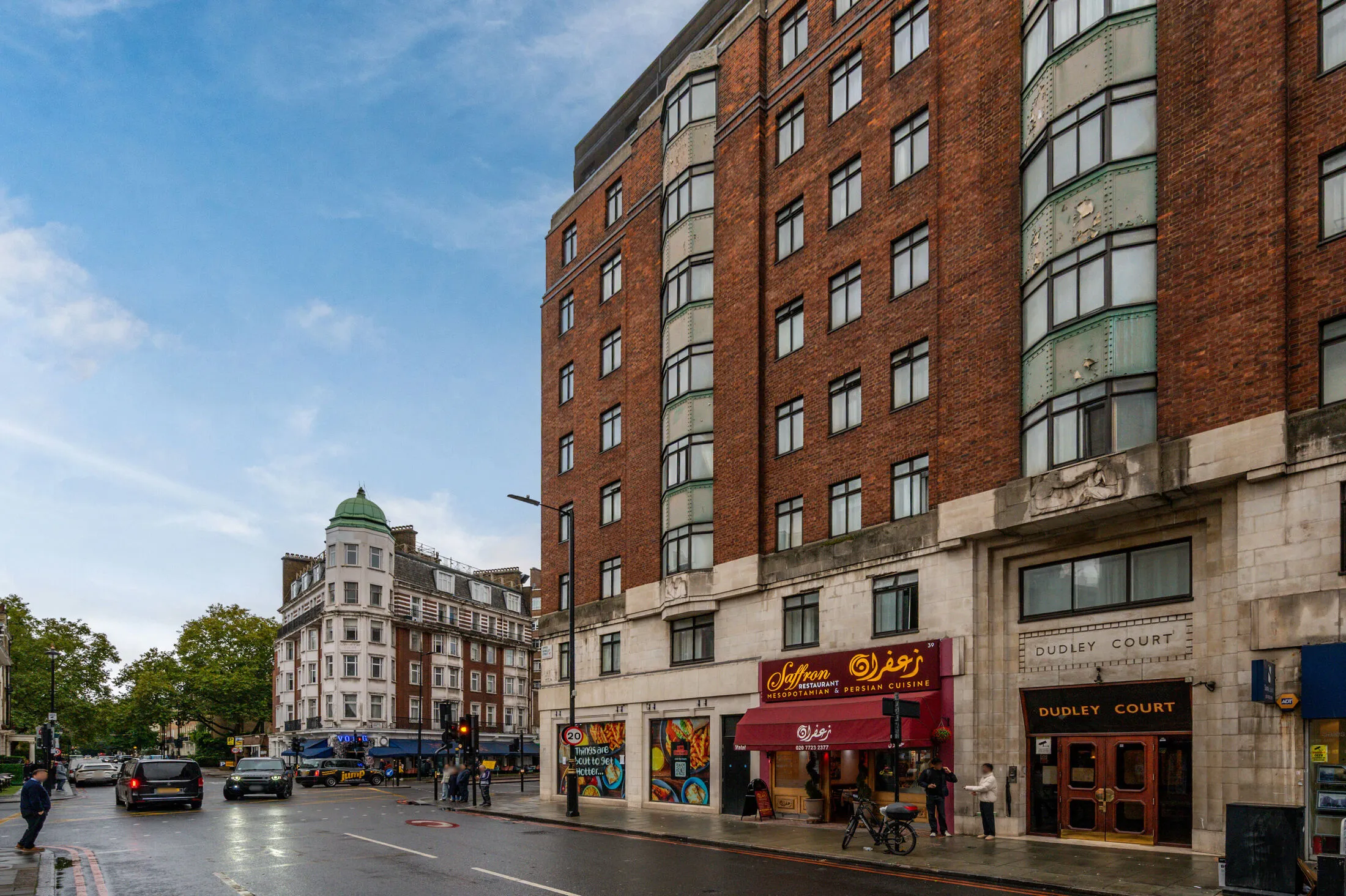 Flat Upper Berkeley Street in City of Westminster