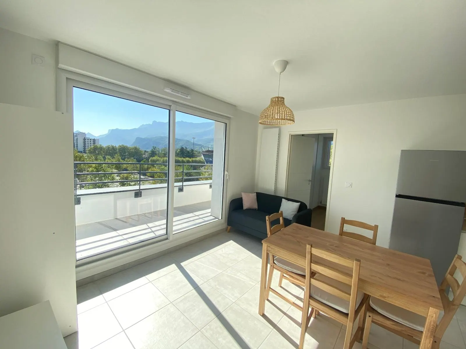 Appartement Cours de la Libération et du Général de Gaulle à Grenoble