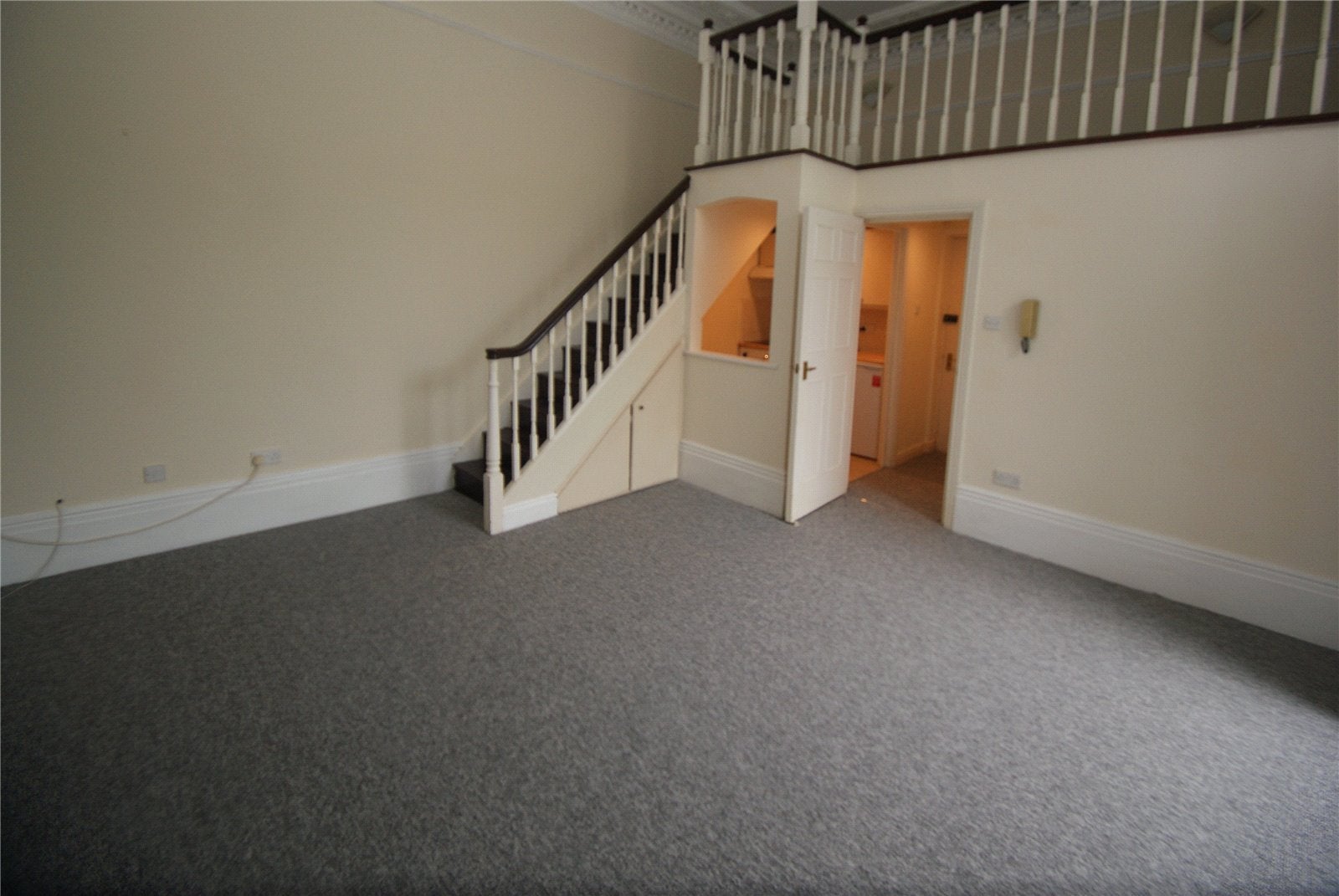 Flat Pembroke Road in Bristol