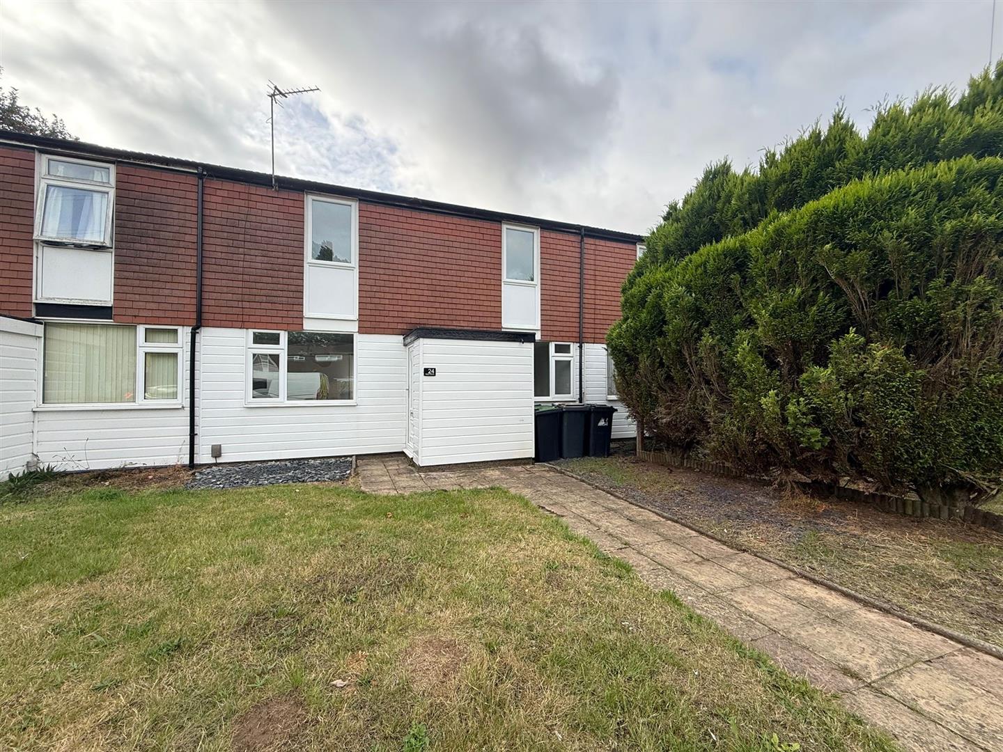 House Magyar Crescent in Nuneaton and Bedworth