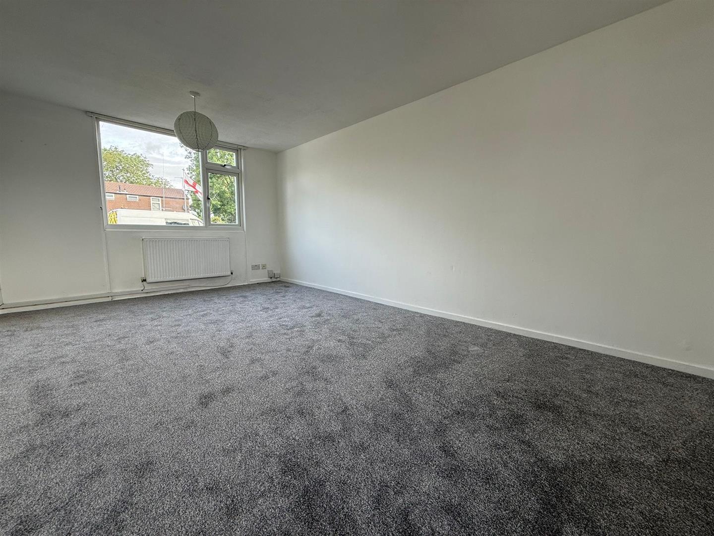 House Magyar Crescent in Nuneaton and Bedworth