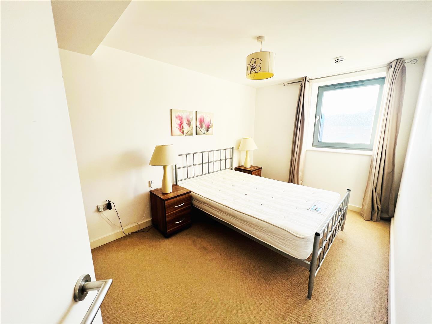 Flat Beeston Road in Leeds