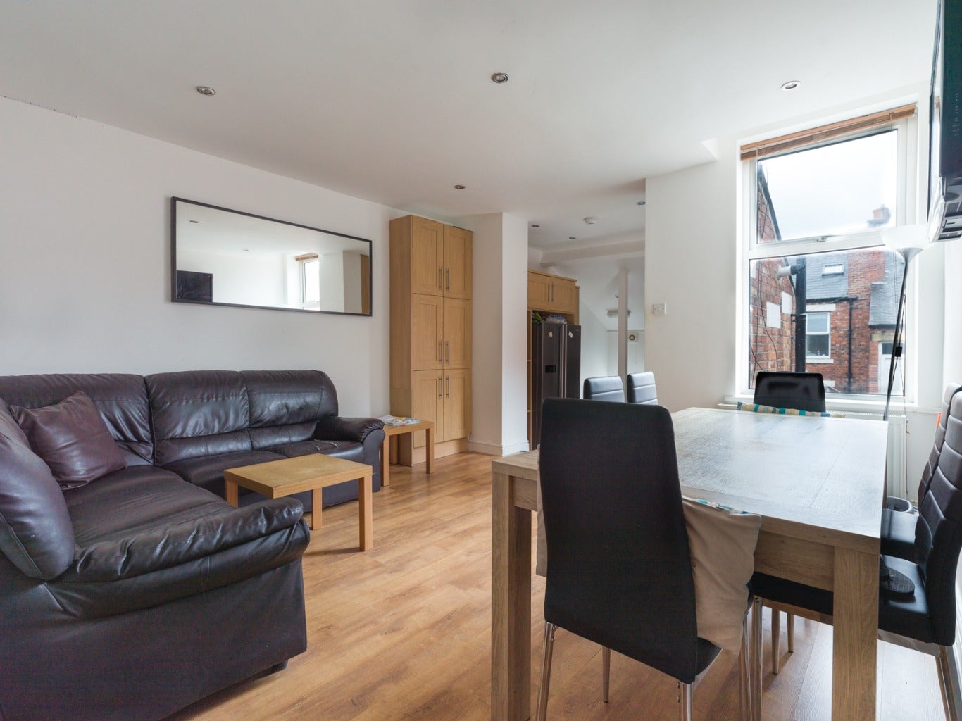 Flat Grosvenor Road in Newcastle upon Tyne