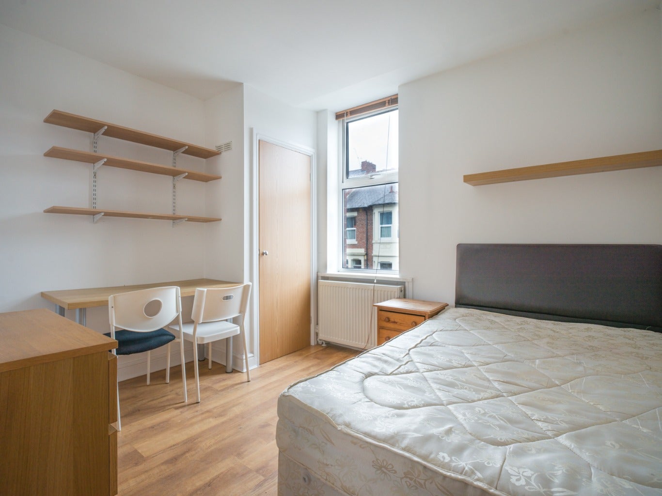 Flat Grosvenor Road in Newcastle upon Tyne