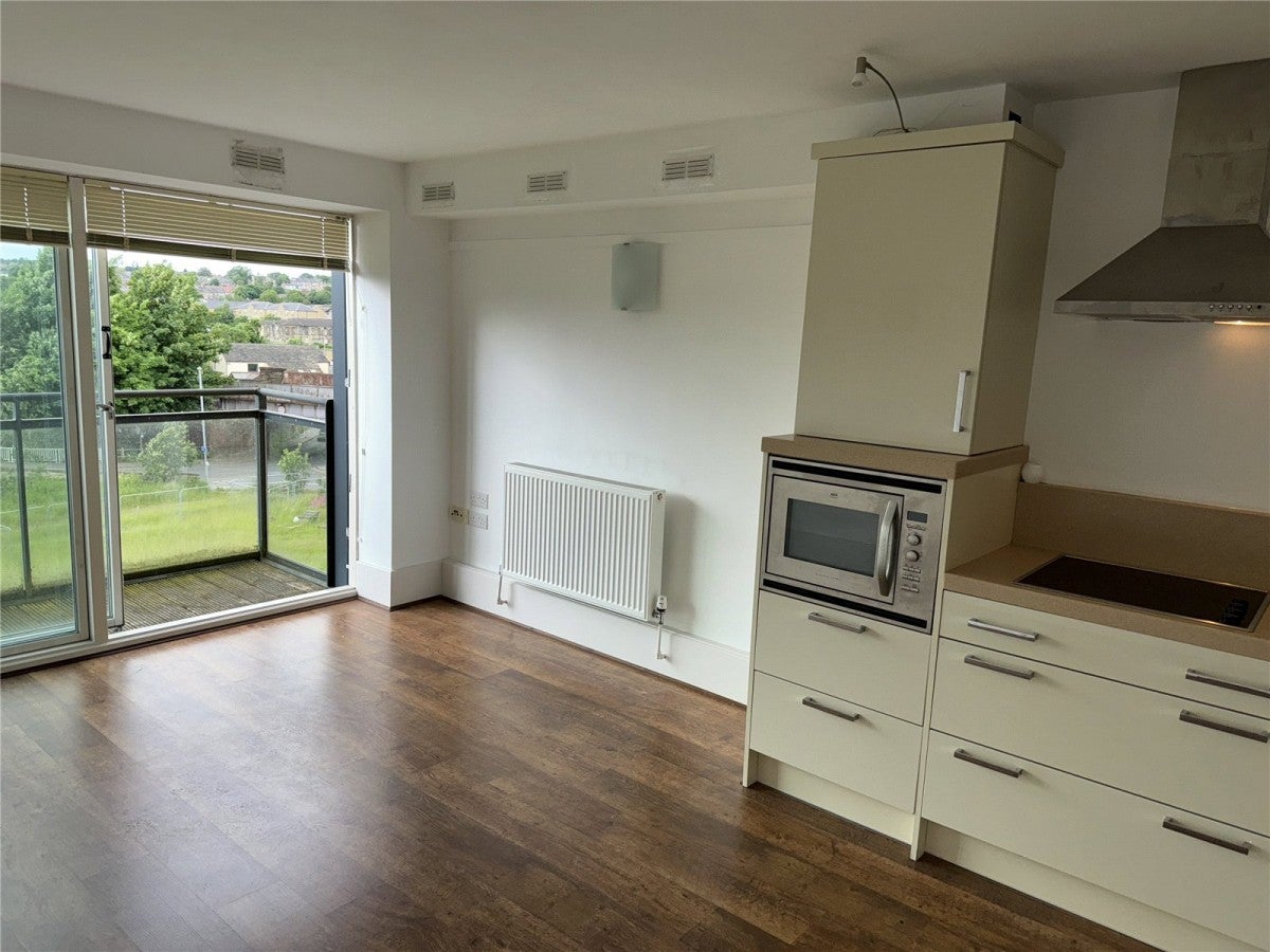 Flat Ledgard Wharf in Kirklees