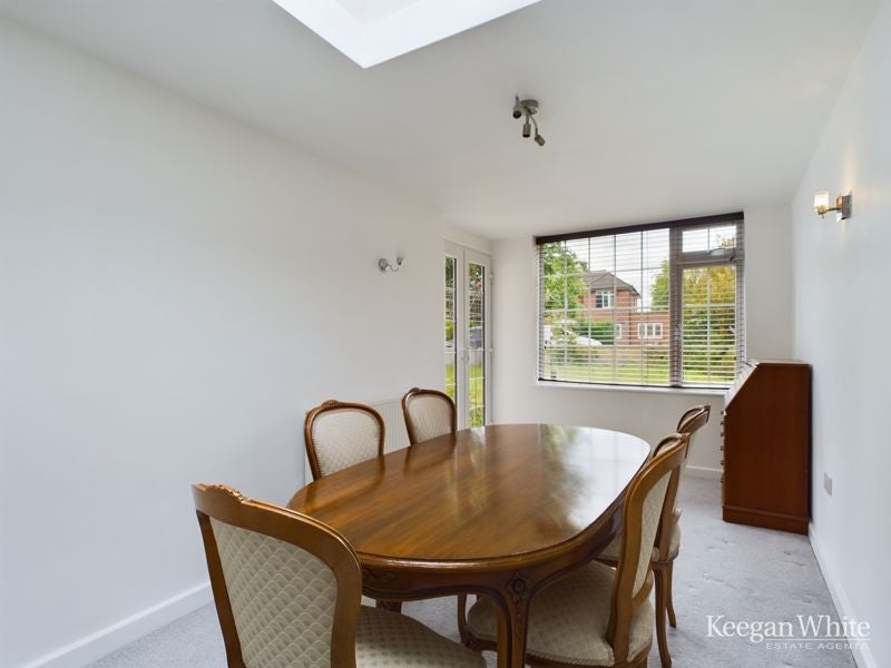 House Marlow Hill in High Wycombe