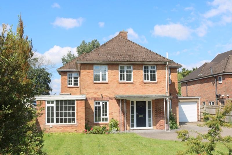 House Marlow Hill in High Wycombe