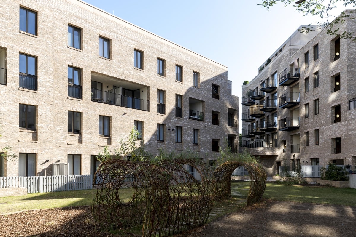 Flat Lockton Street in Greater London