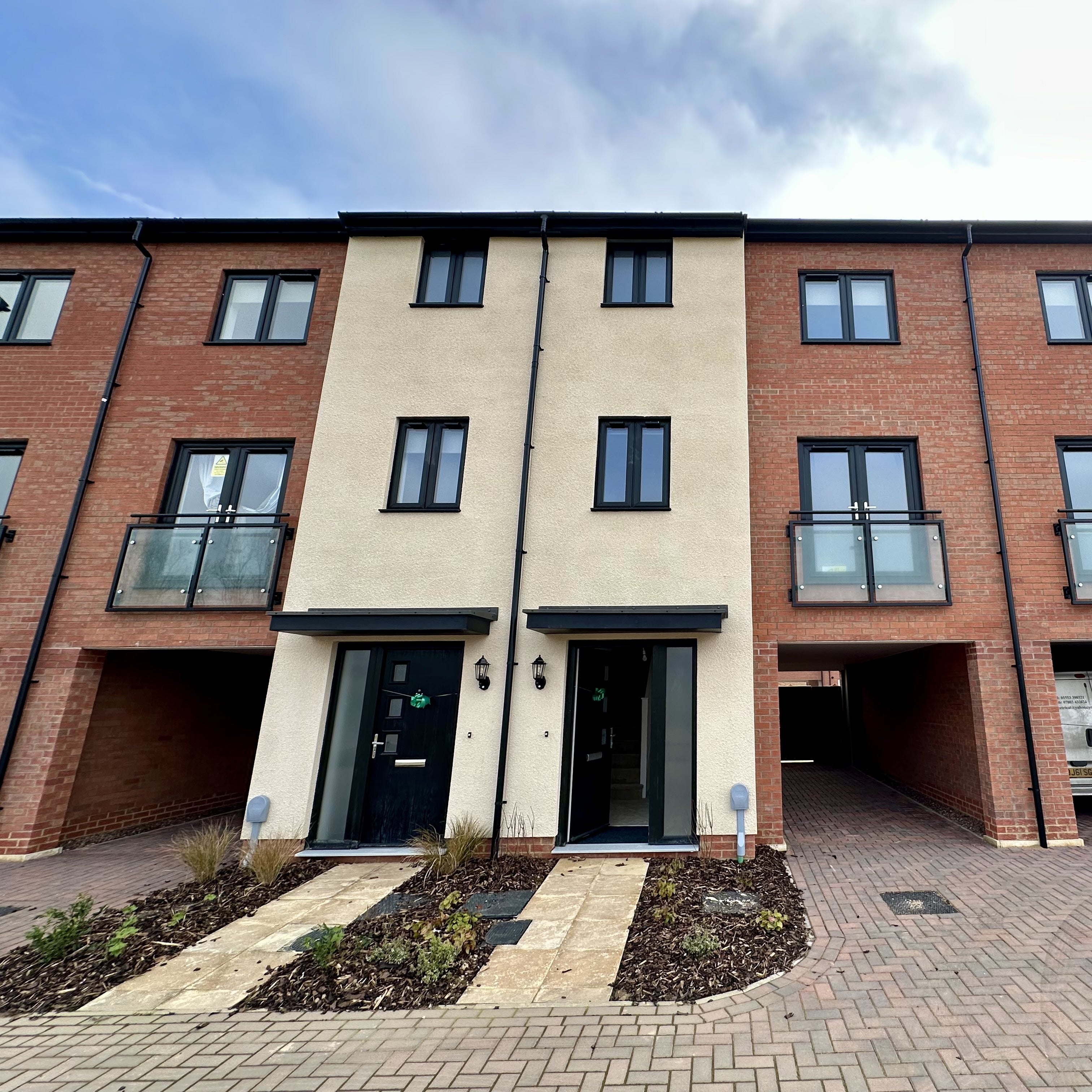 Flat Epping Road in Stanion