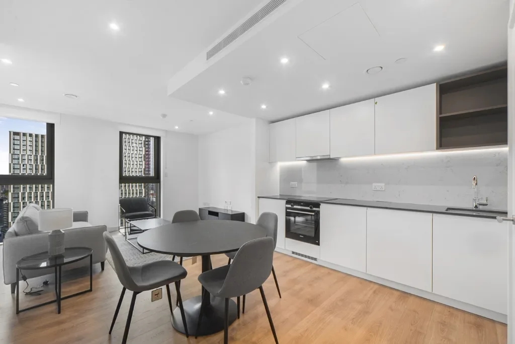 Flat Charter Street in Greater London