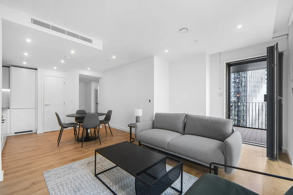Flat Charter Street in Greater London