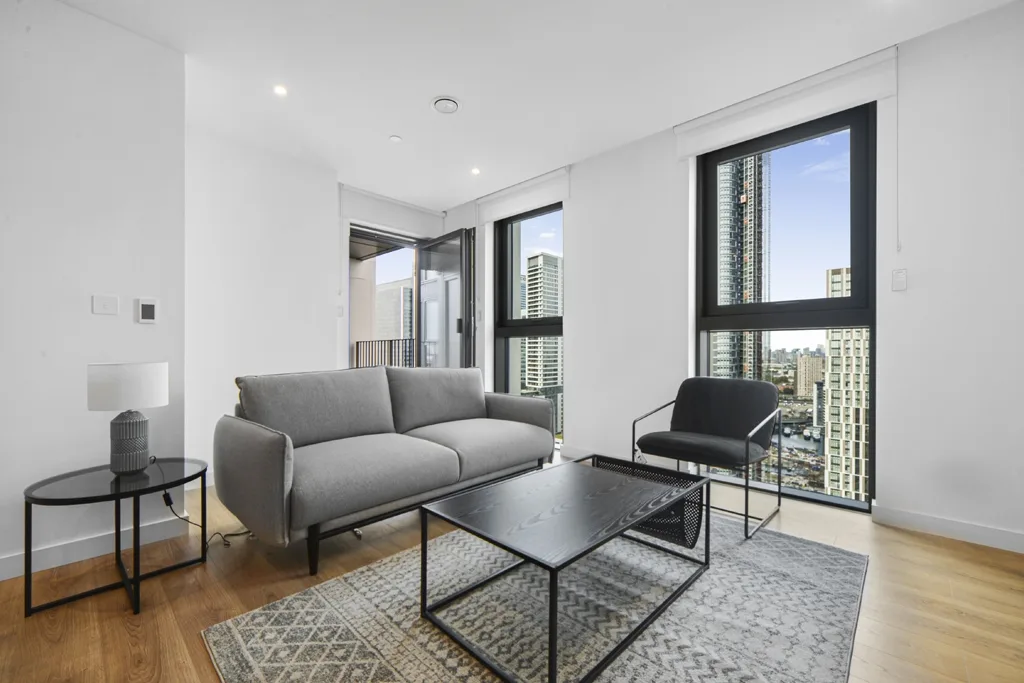 Flat Charter Street in Greater London