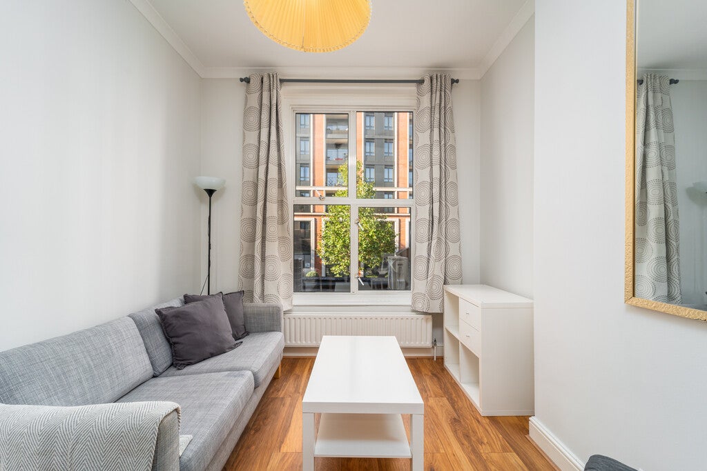 Flat Newcastle Place in City of Westminster