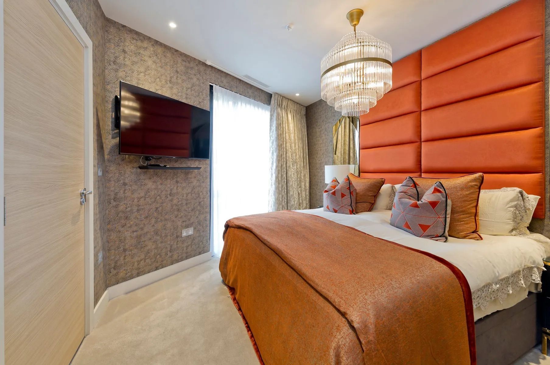 Flat Sutherland Street in City of Westminster