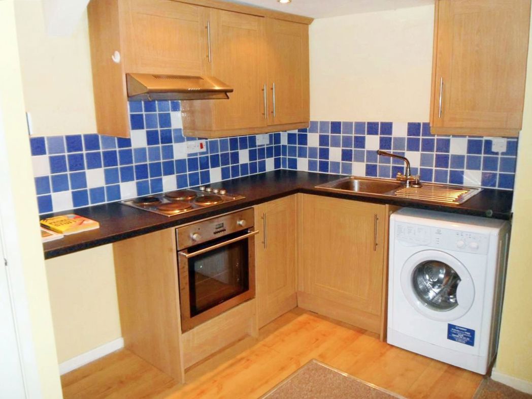 Flat Malting Close in Bellingham
