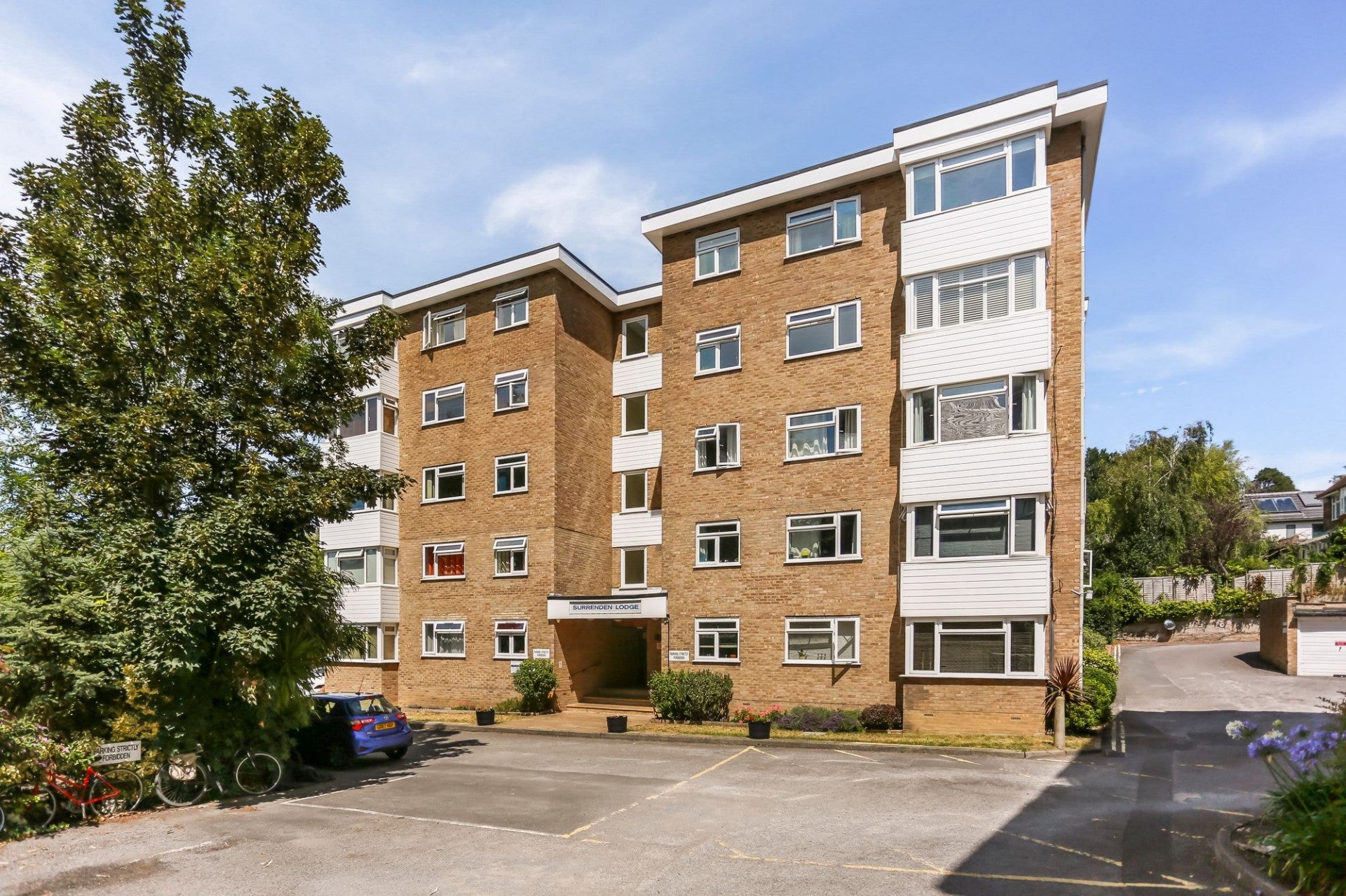 Flat Surrenden Road in Brighton