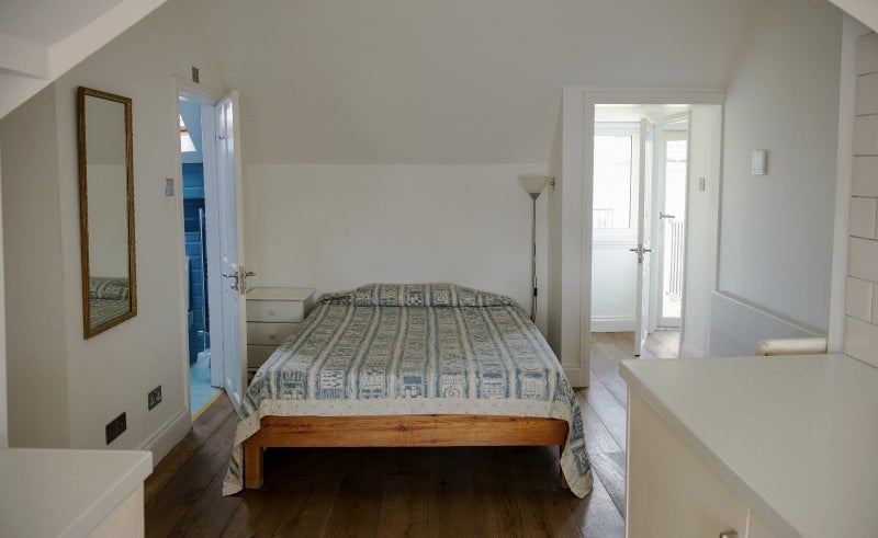 Flat Lydhurst Avenue in Greater London