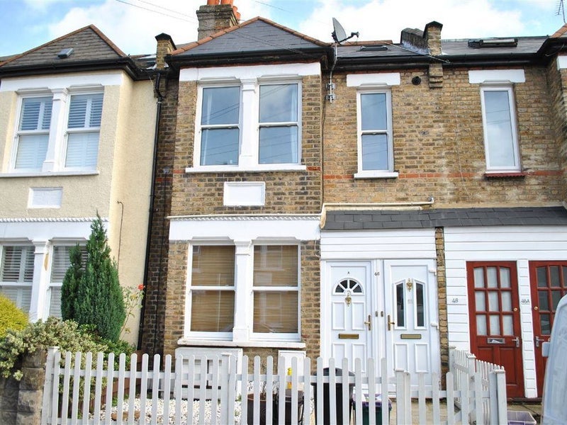 Flat Dupont Road in Greater London