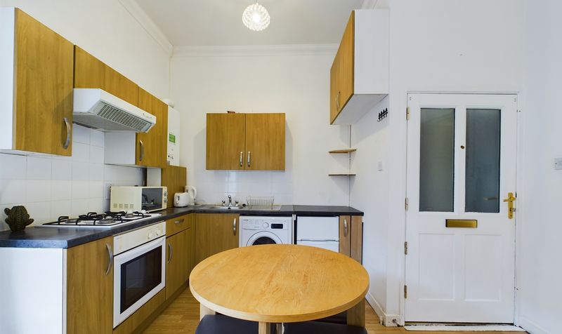 Flat Clarkston Road in Glasgow