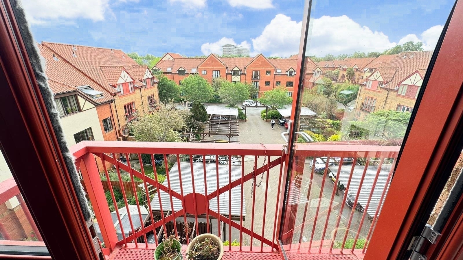 Flat John Cabot Court in Bristol