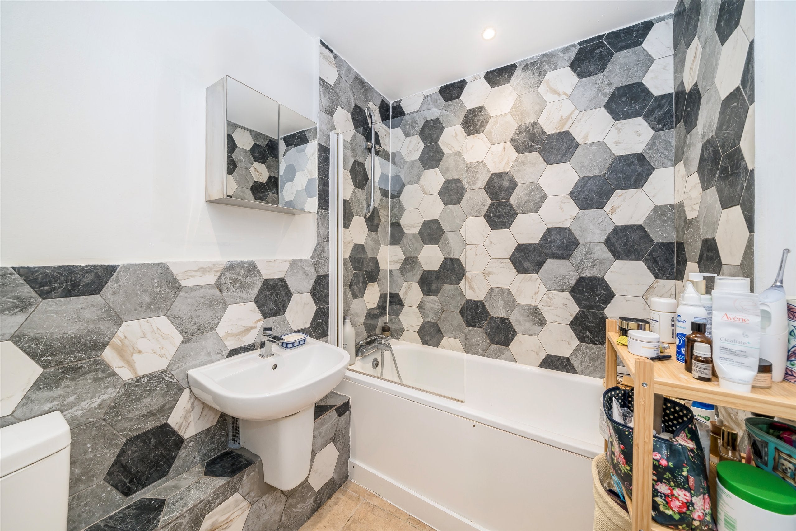 Flat Elsham Road in Greater London
