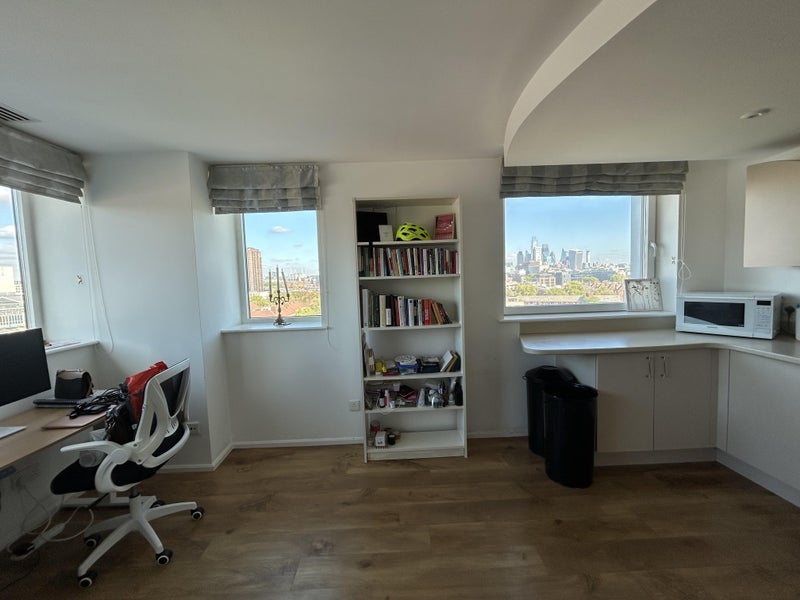 Room Westminster Bridge Road in Greater London