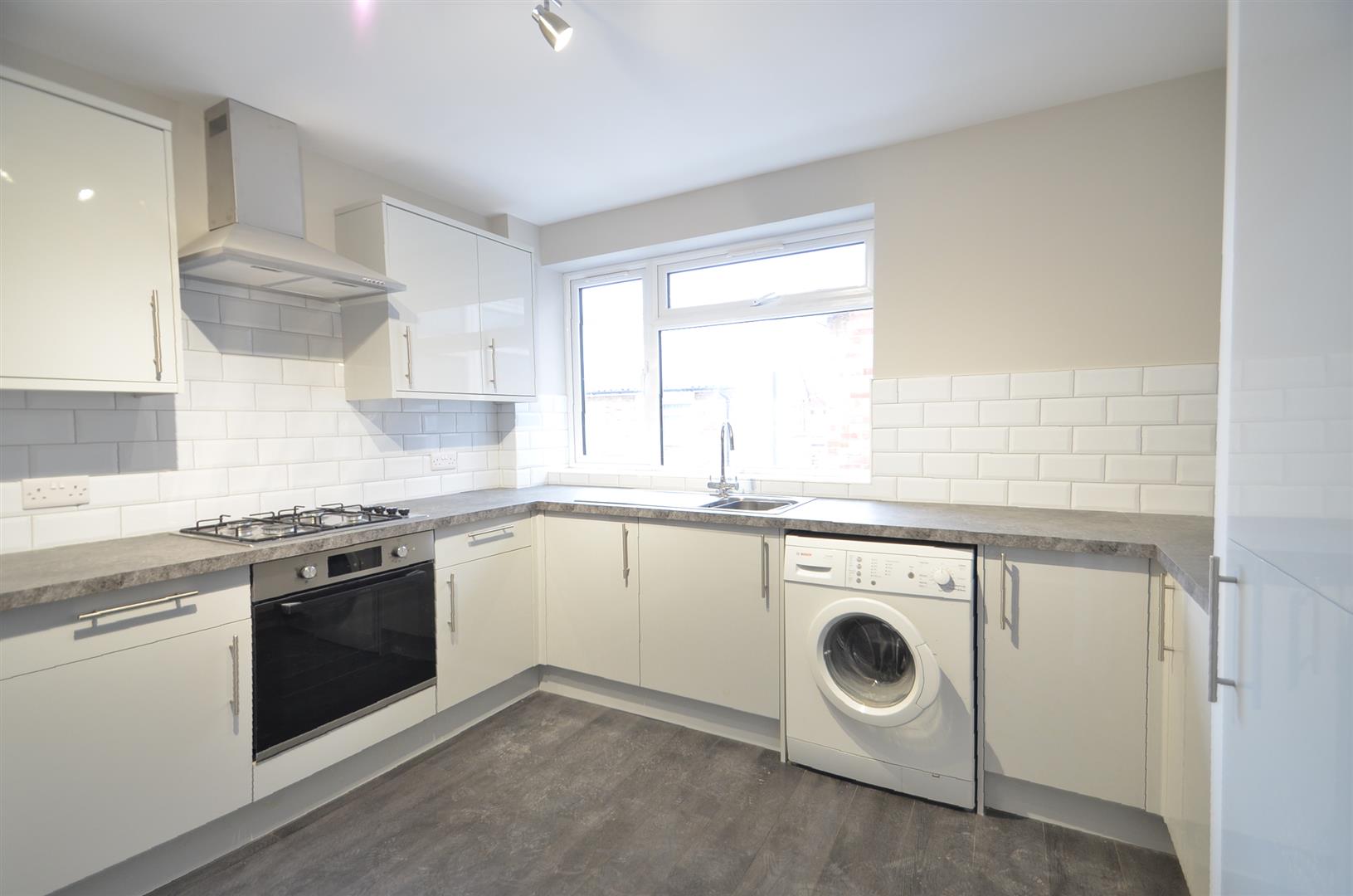 Flat Fernley Close in Greater London