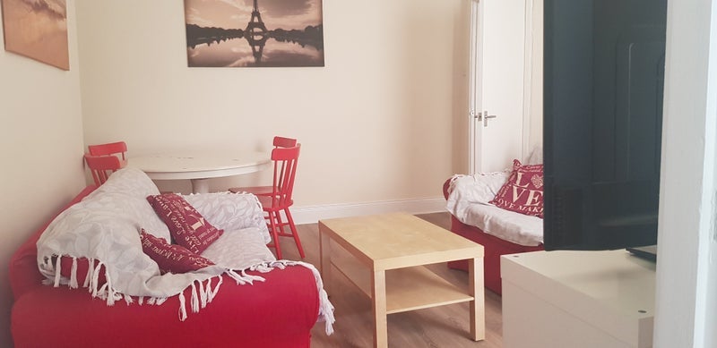 Flat Warwick Street in Newcastle upon Tyne