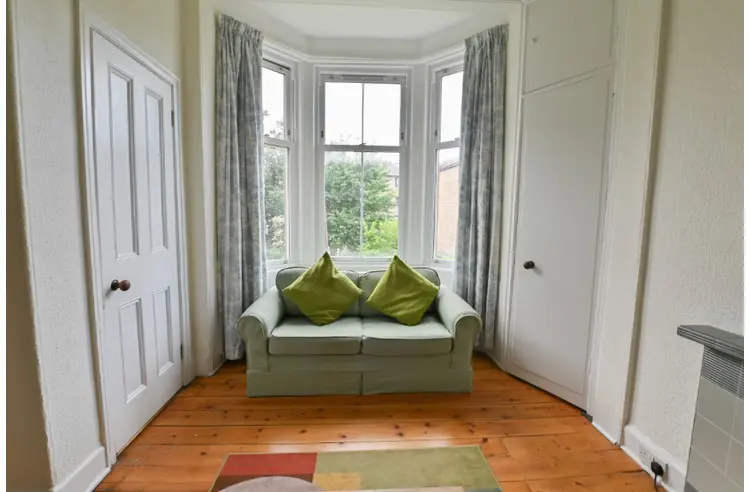 Flat Springvalley Terrace in City of Edinburgh