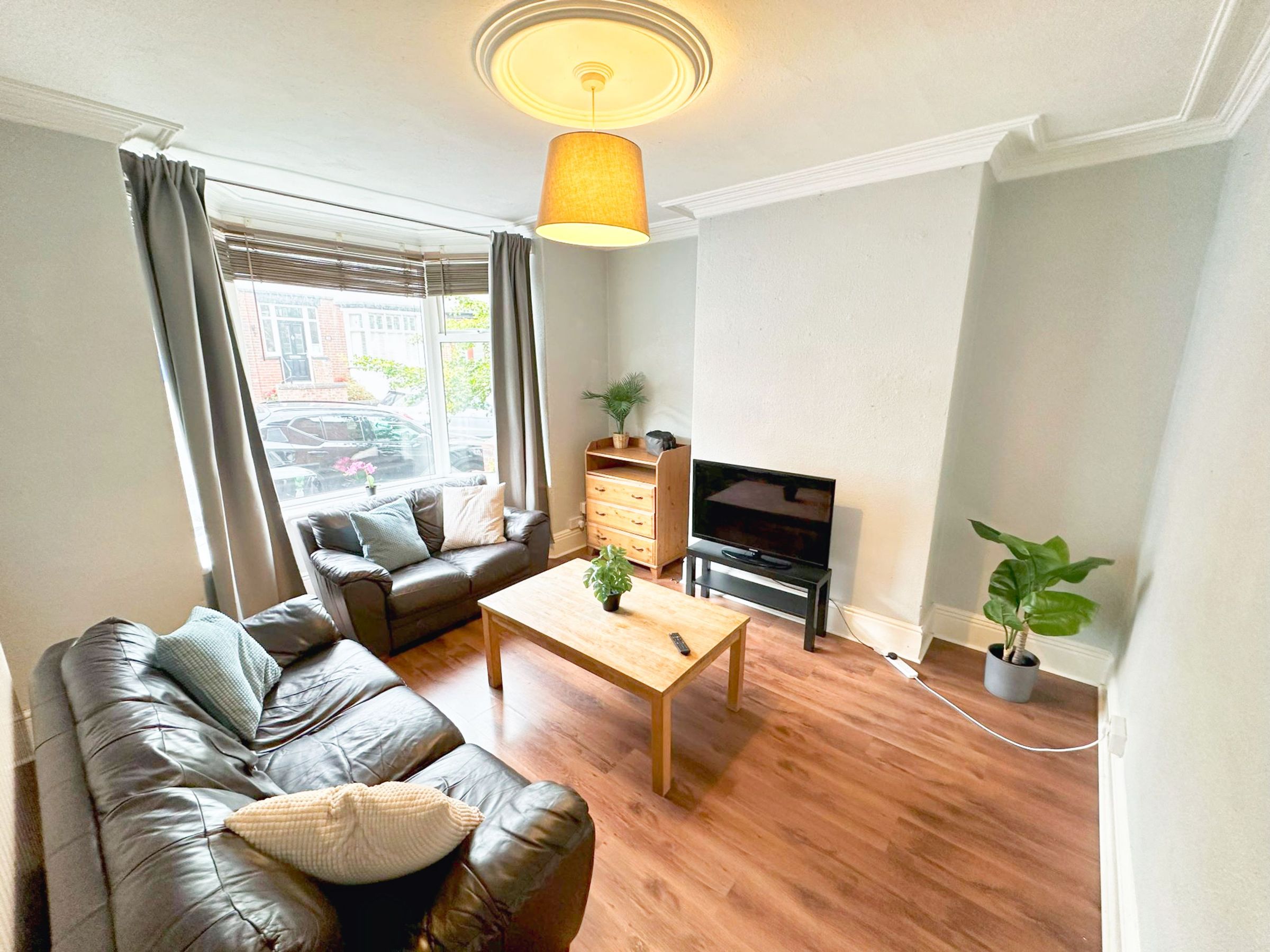 Flat Peveril Road in Sheffield