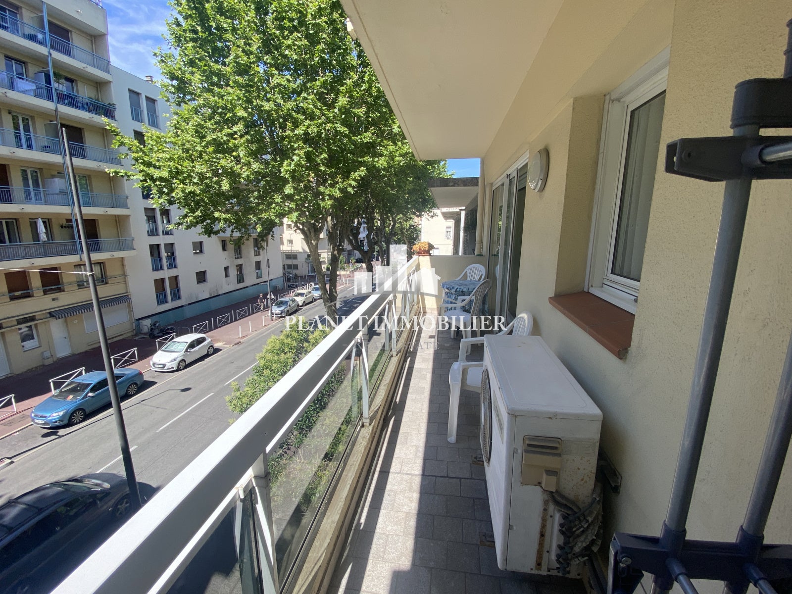 Flat Boulevard Raymond Poincaré in Antibes