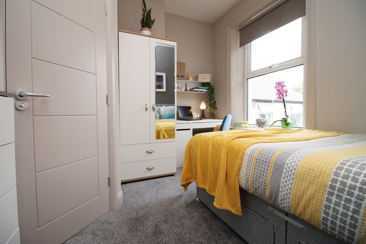 Room Splott Road in Cardiff