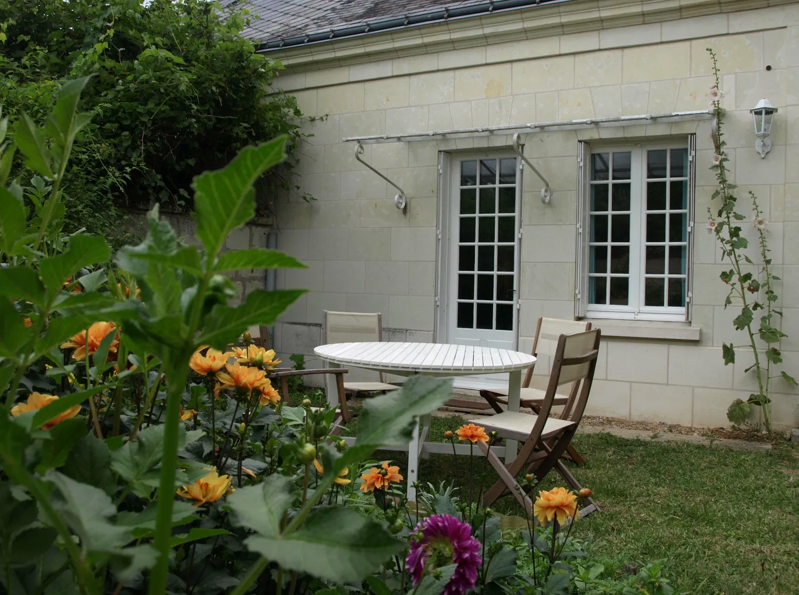 Room Impasse du Port Geniève in La Chapelle-sur-Loire