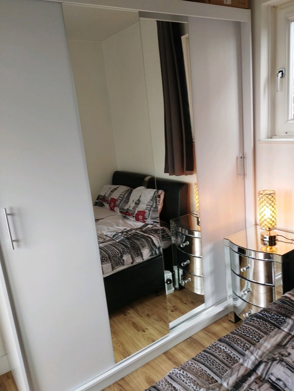Room Portland Street in Greater London