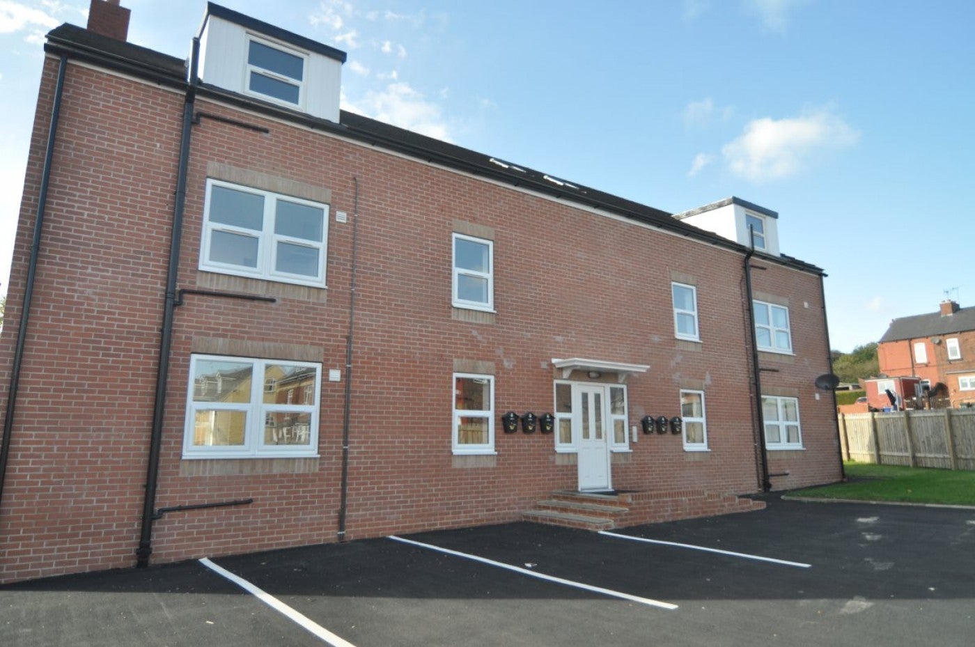 Flat Lilly Terrace in Barnsley
