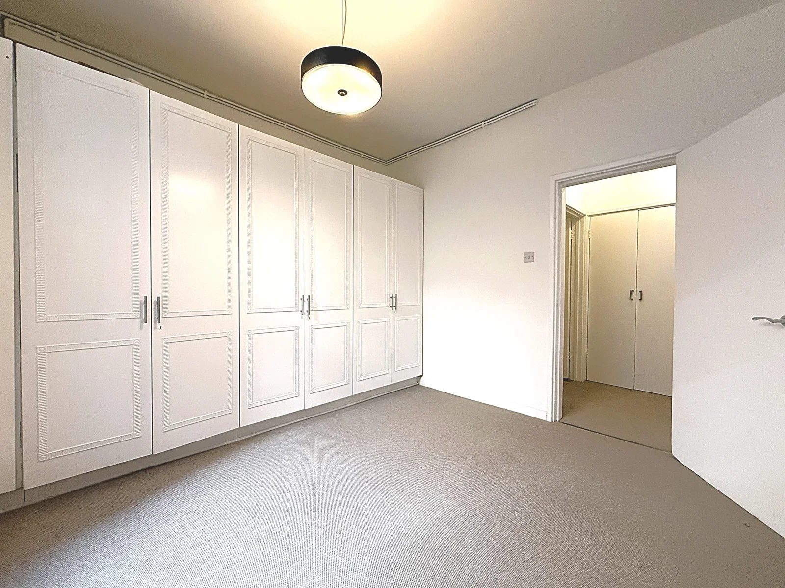 Flat Inverness Terrace in City of Westminster