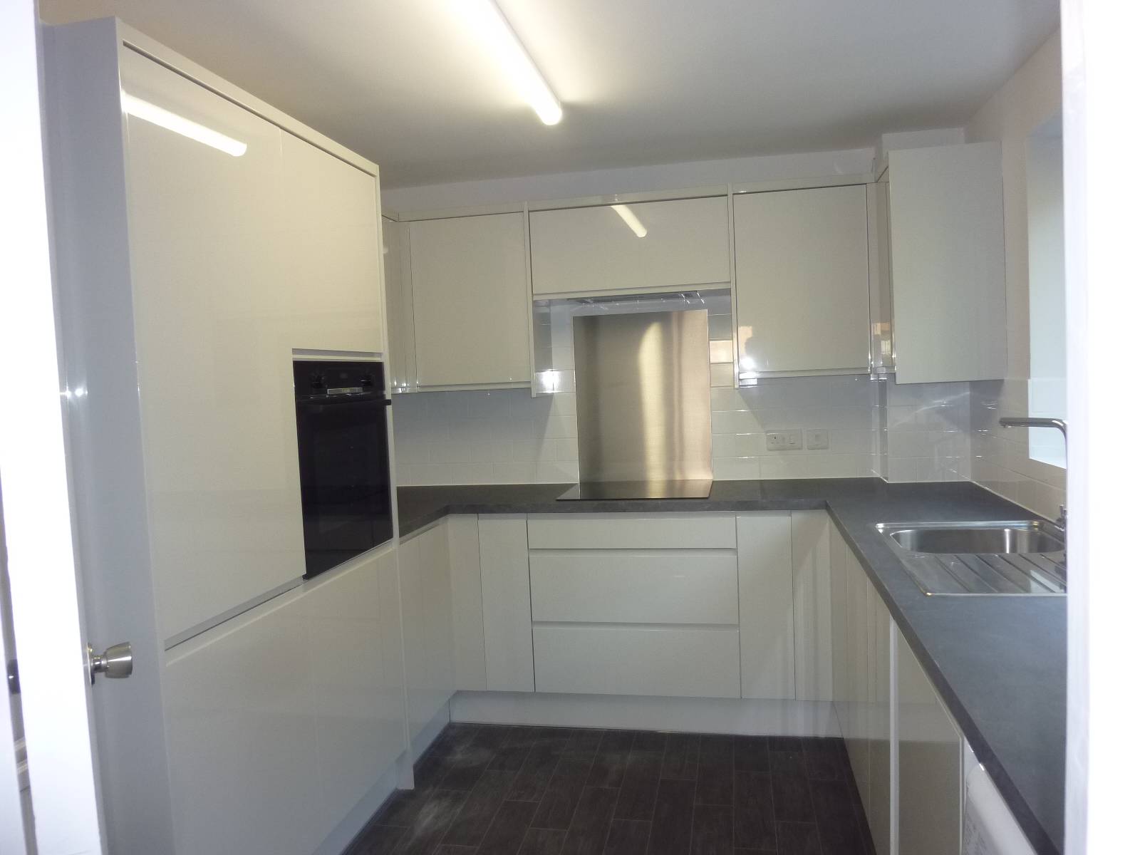 Flat Roseberry Court in Watford