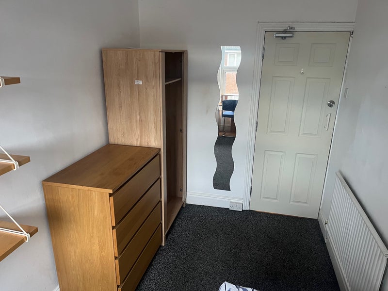 Room Plungington Road in Preston