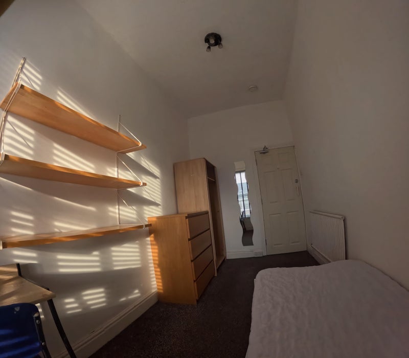 Room Plungington Road in Preston