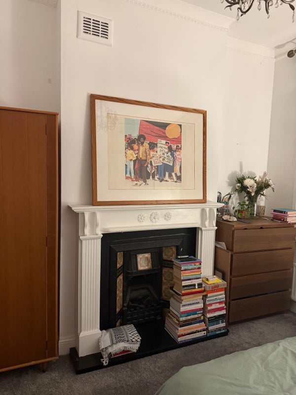 Room Strahan Road in Greater London