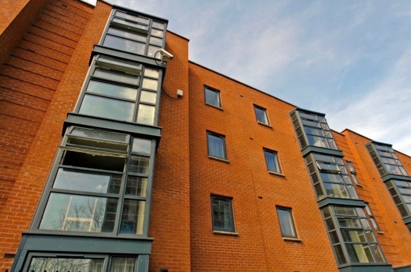 Room Rolls Crescent in Manchester