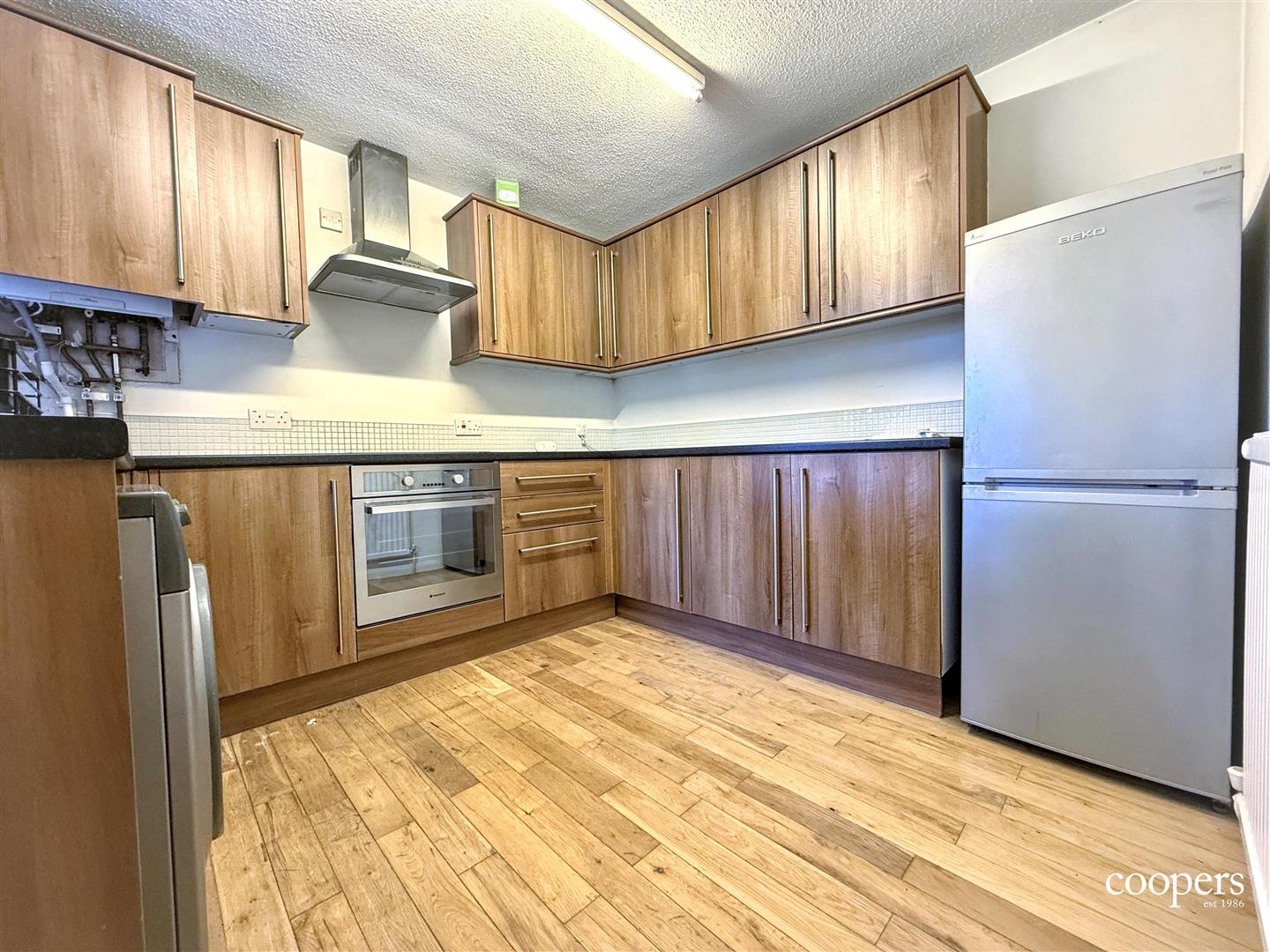 Flat Regency Drive in Greater London