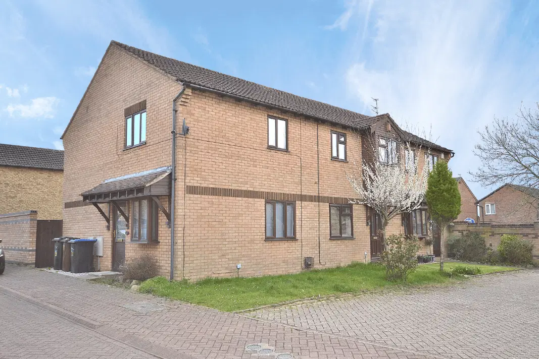 House Martel Close in Duston