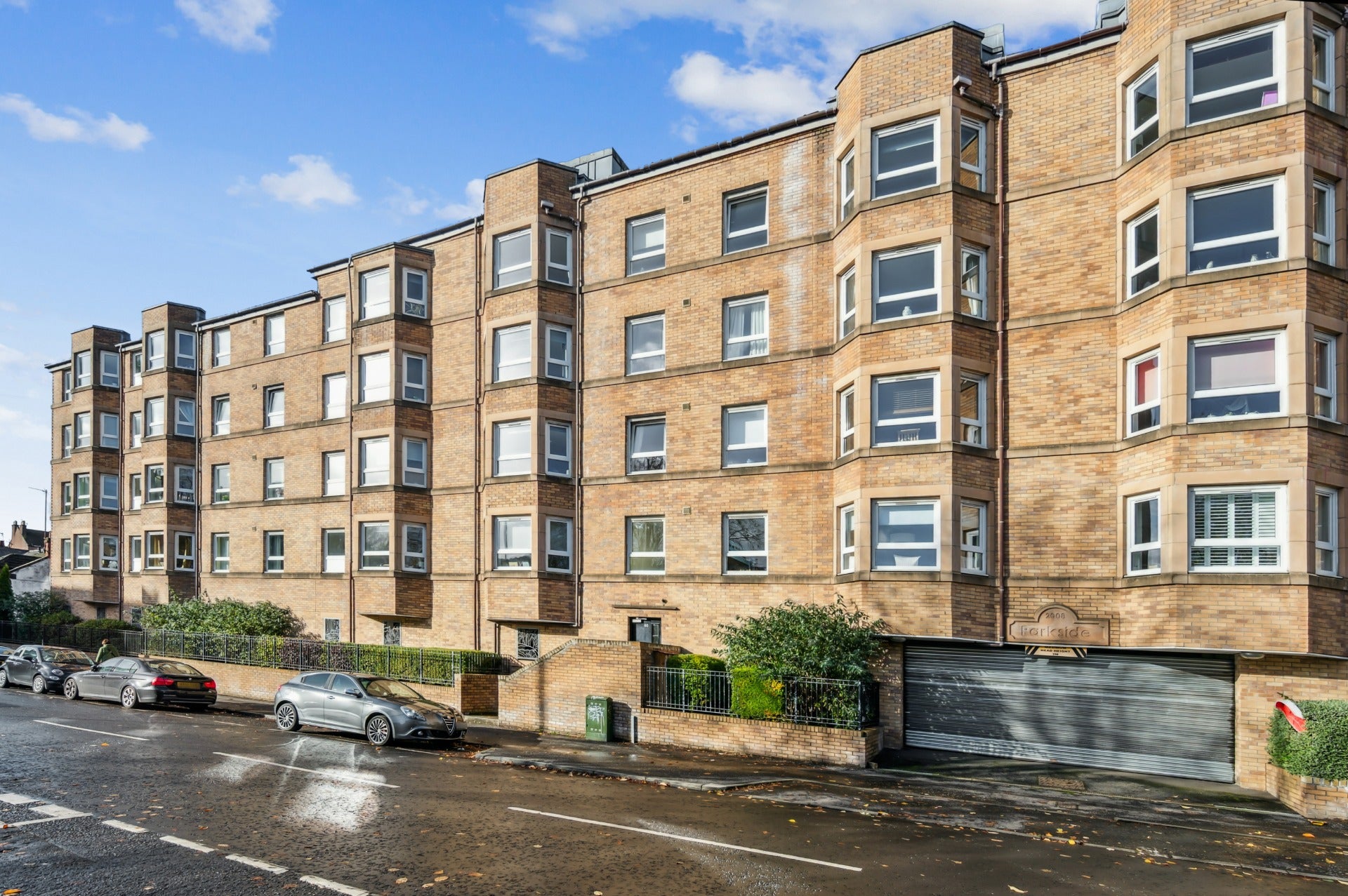 Flat Tantallon Road in Glasgow